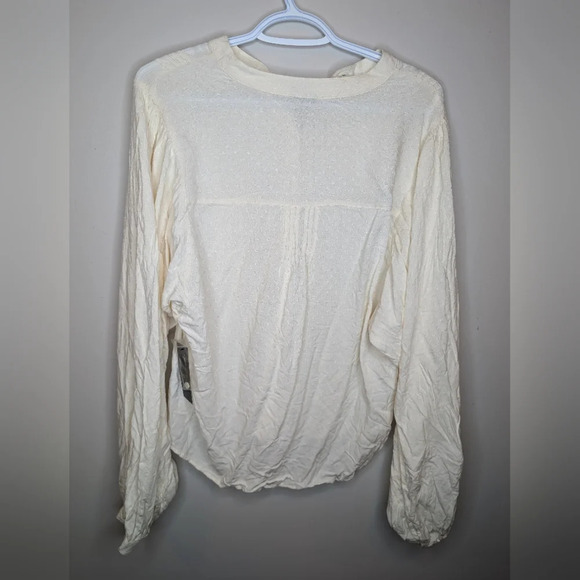 NWT Worthington Creamy White Button Neck  Long Sleeve Peasant Office Blouse M - Picture 2 of 9